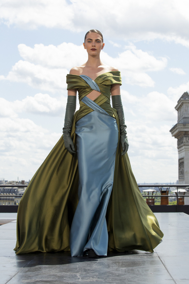 الحنين الى الحقبة الرومانسية في مجموعة جورج شقرا لخريف وشتاء 2022 - 2023