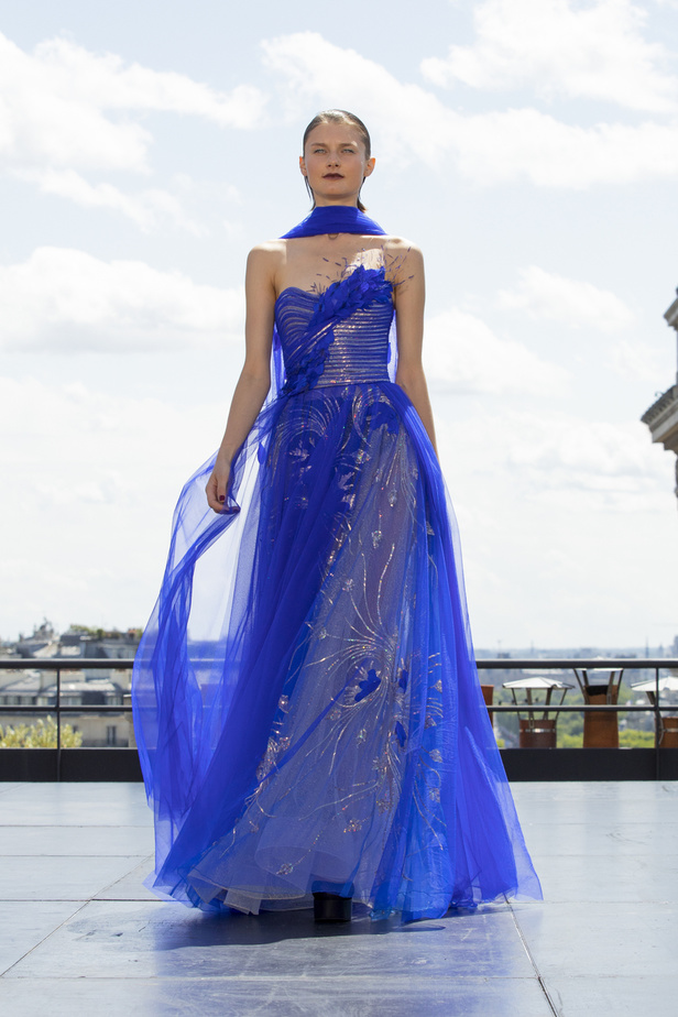 الحنين الى الحقبة الرومانسية في مجموعة جورج شقرا لخريف وشتاء 2022 - 2023