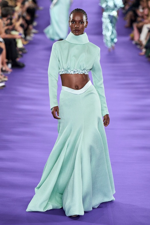 مجموعة Alexis Mabille للأزياء الراقية لخريف وشتاء 2023