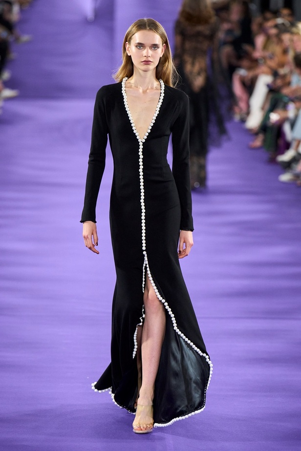 مجموعة Alexis Mabille للأزياء الراقية لخريف وشتاء 2023