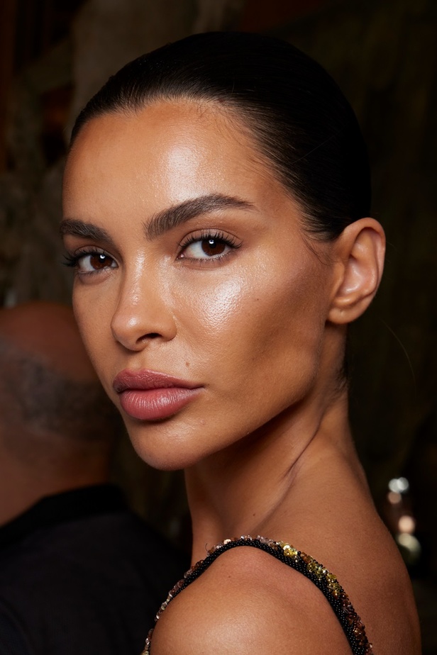 مجموعة زهير مراد للأزياء الراقية لخريف 2022... عندما تتآمر الكوتور مع الكون ونجومه