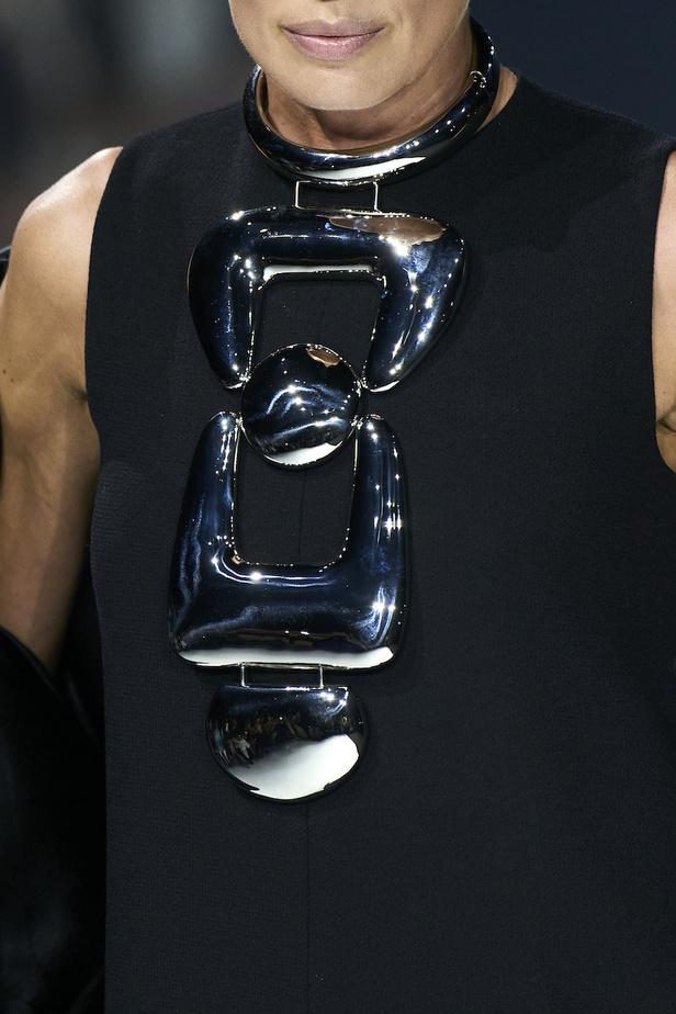 مجموعة ستيفان رولان للهوت كوتور لخريف وشتاء 2022