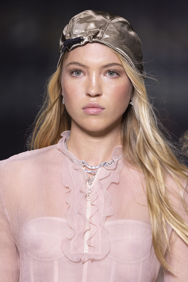 دار "فندي" تحتفل بحقيبة باغيت بجموعة كبسولية ساحرة في نيويورك