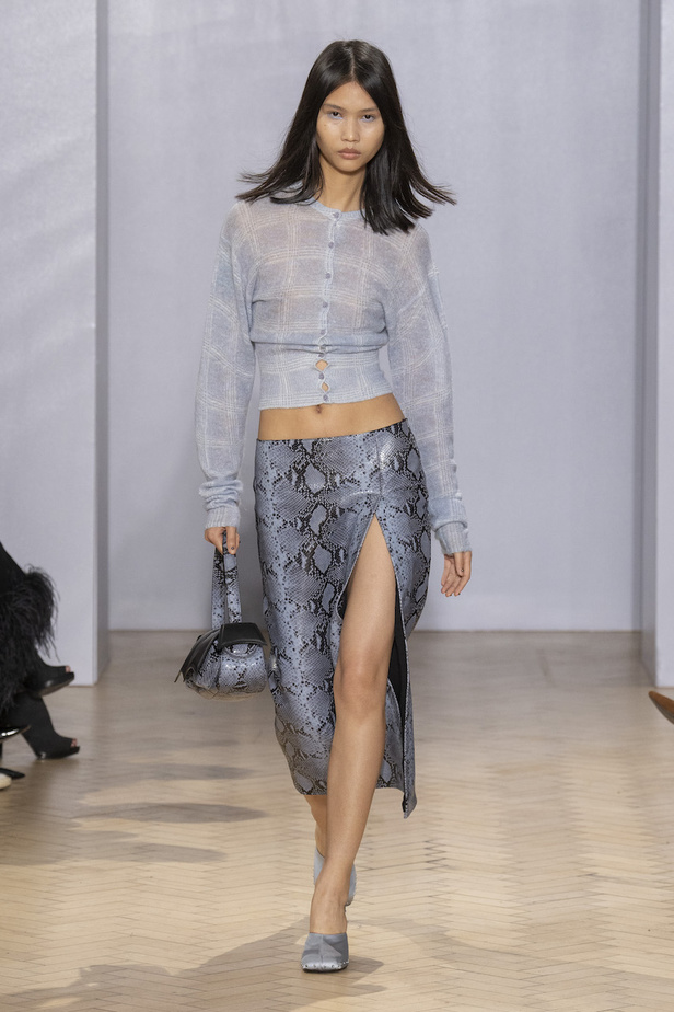 من مجموعة 16Arlington لموسم ربيع وصيف 2023