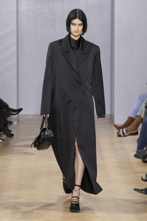 من مجموعة 16Arlington لموسم ربيع وصيف 2023