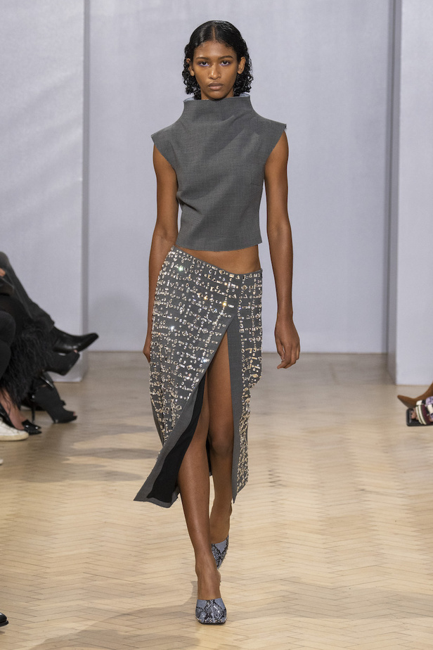 من مجموعة 16Arlington لموسم ربيع وصيف 2023