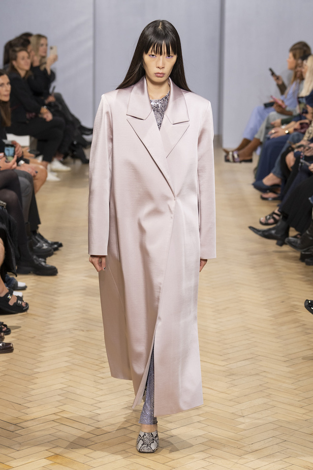 من مجموعة 16Arlington لموسم ربيع وصيف 2023