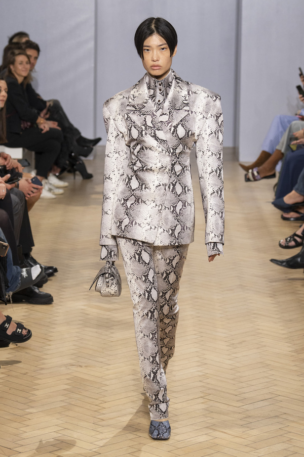 من مجموعة 16Arlington لموسم ربيع وصيف 2023