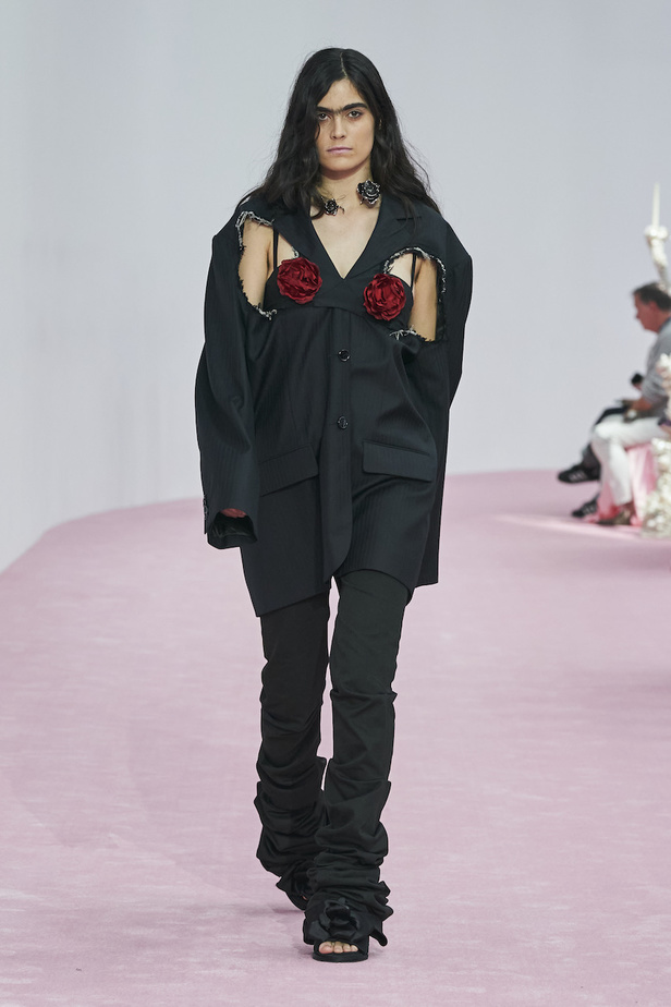 من مجموعة Acne Studios لموسم ربيع وصيف 2023