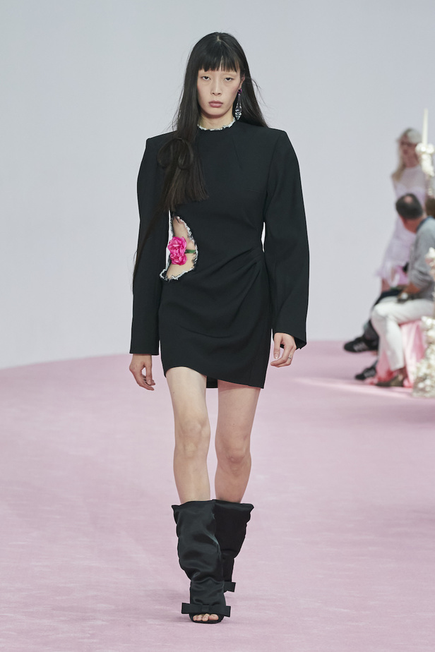 من مجموعة Acne Studios لموسم ربيع وصيف 2023