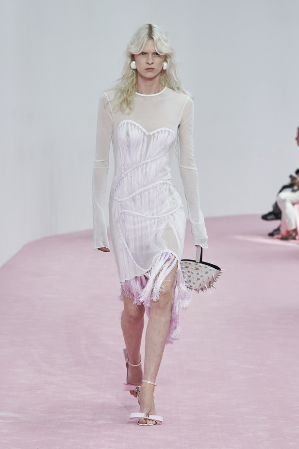 من مجموعة Acne Studios لموسم ربيع وصيف 2023