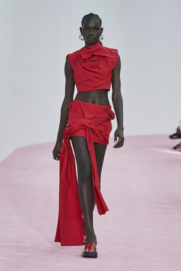 من مجموعة Acne Studios لموسم ربيع وصيف 2023