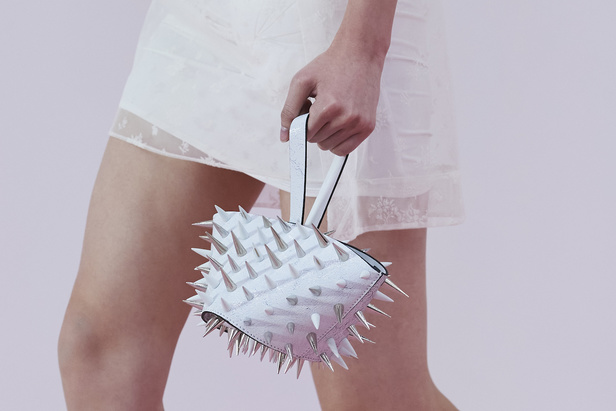 مجموعة Acne Studios لموسم ربيع وصيف 2023