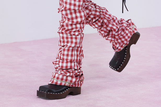 مجموعة Acne Studios لموسم ربيع وصيف 2023