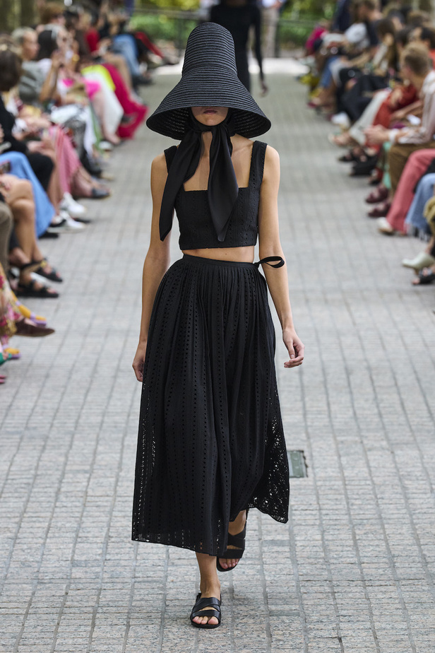 مجموعة أدم ليبس لموسم ربيع وصيف 2023