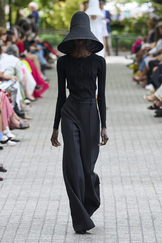 مجموعة أدم ليبس لموسم ربيع وصيف 2023