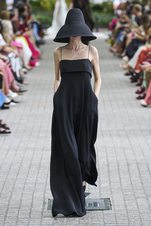 مجموعة أدم ليبس لموسم ربيع وصيف 2023