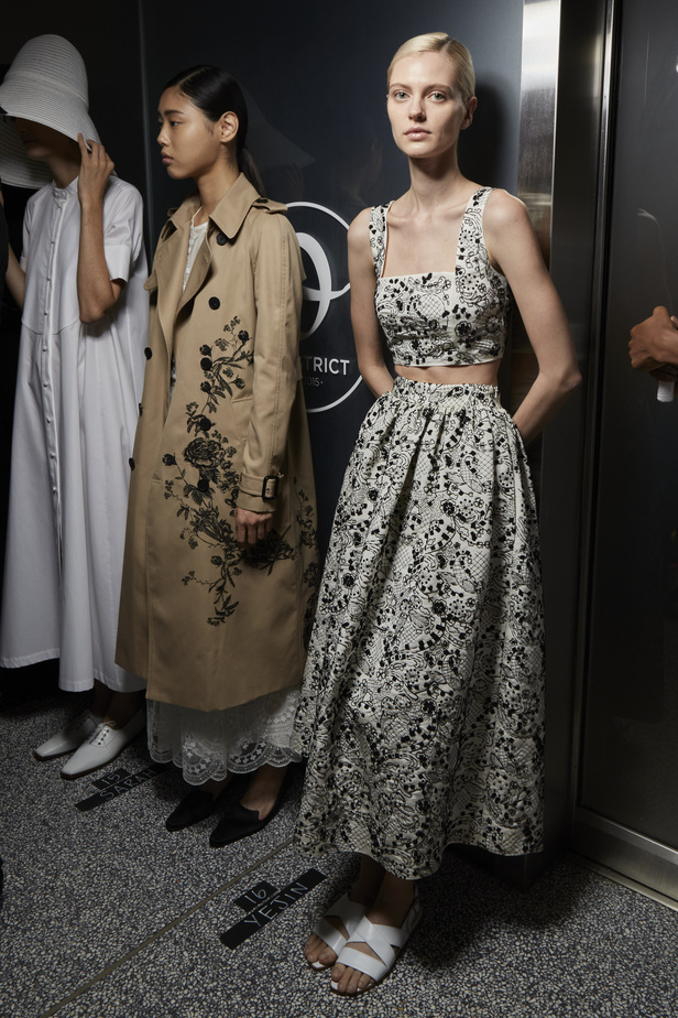 مجموعة آدم ليبس لموسم ربيع وصيف 2023