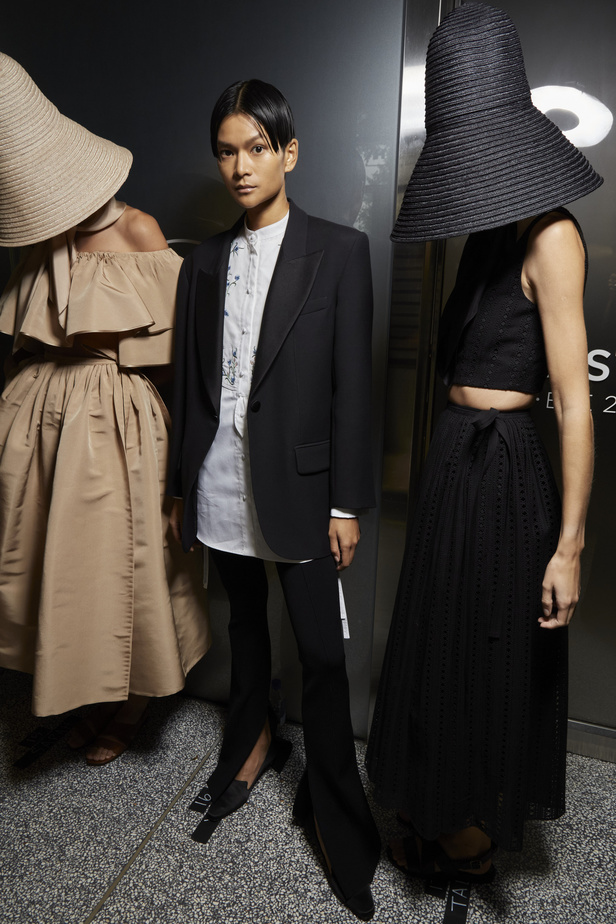 مجموعة آدم ليبس لموسم ربيع وصيف 2023