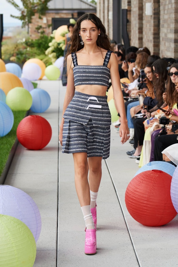 مجموعة دار ADEAM لربيع وصيف 2023 مهرجان صيفيّ يحتفل بالألوان والقصات