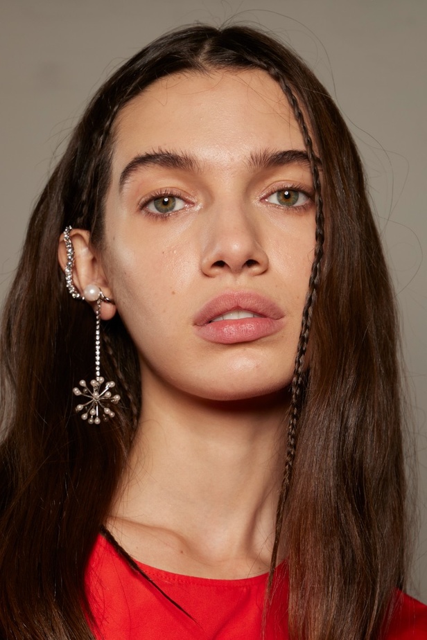 مجموعة دار ADEAM لربيع وصيف 2023 مهرجان صيفيّ يحتفل بالألوان والقصات