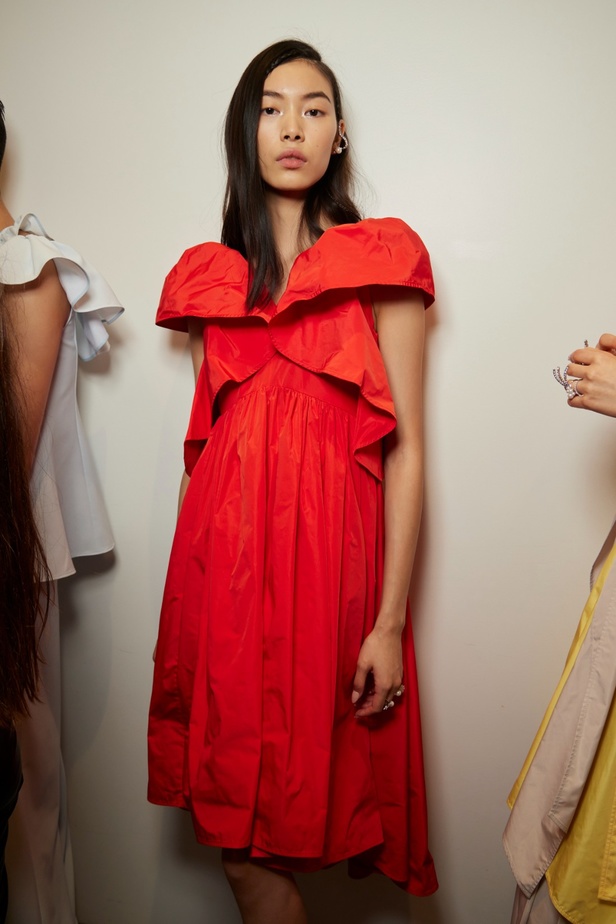 مجموعة دار ADEAM لربيع وصيف 2023 مهرجان صيفيّ يحتفل بالألوان والقصات