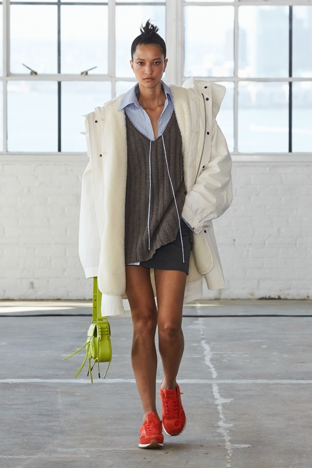 مجموعة Altuzarra لربيع وصيف 2023 