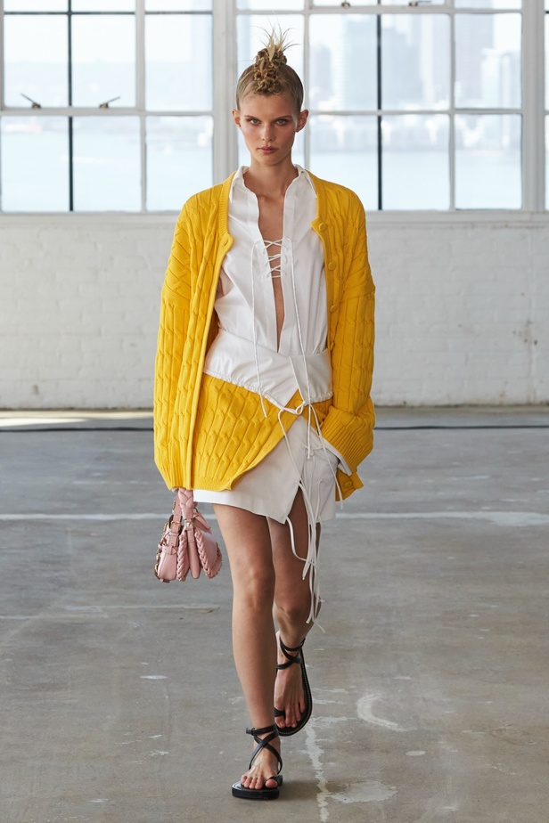 مجموعة Altuzarra لربيع وصيف 2023 