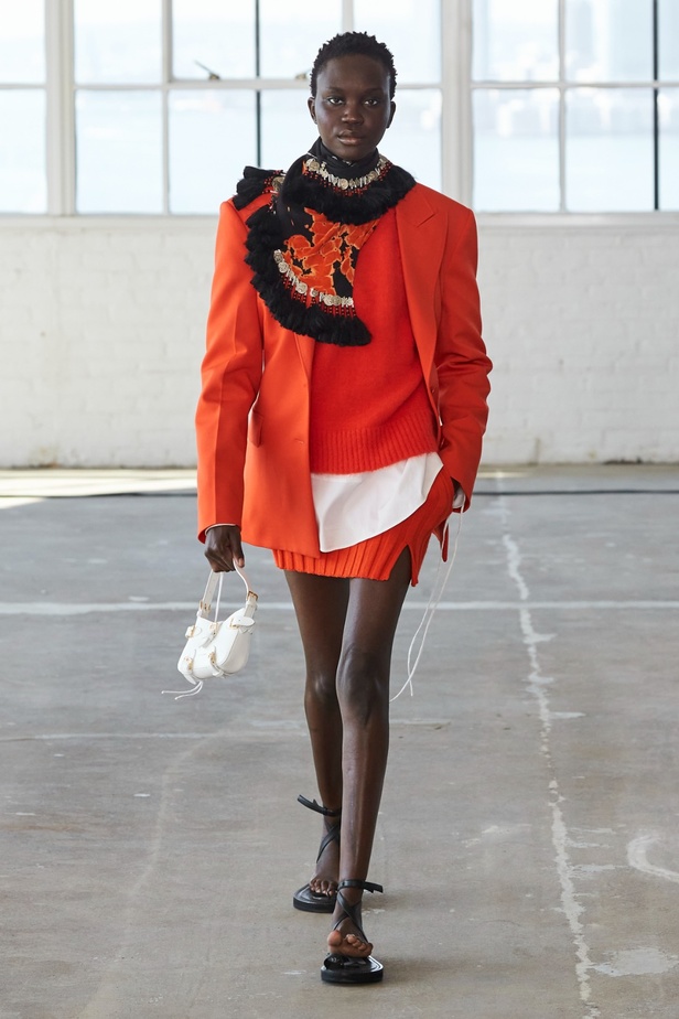 مجموعة Altuzarra لربيع وصيف 2023 