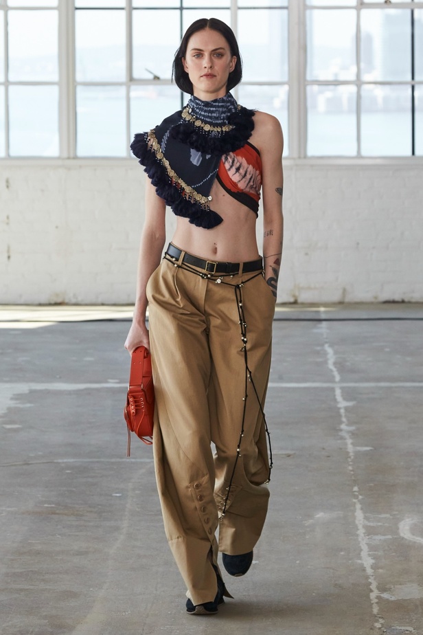 مجموعة Altuzarra لربيع وصيف 2023 