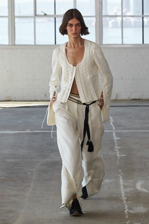 مجموعة Altuzarra لربيع وصيف 2023 