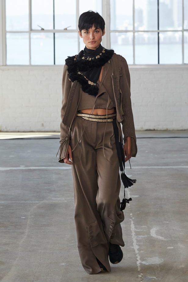 مجموعة Altuzarra لربيع وصيف 2023 