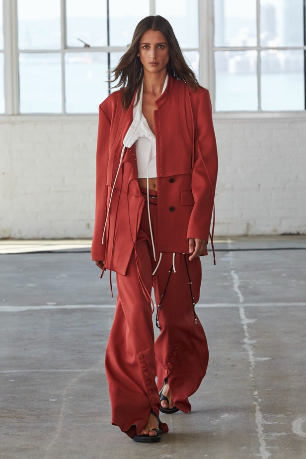 مجموعة Altuzarra لربيع وصيف 2023 