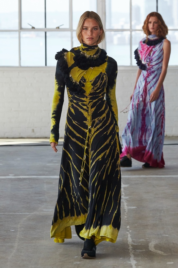 مجموعة Altuzarra لربيع وصيف 2023 