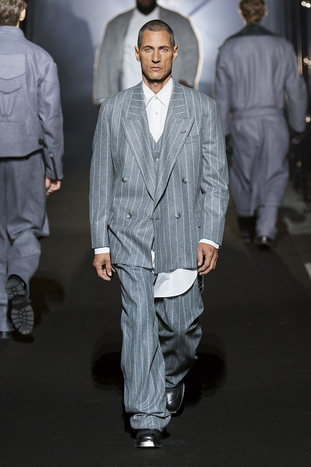 من مجموعة Boss لموسم خريف وشتاء 2023