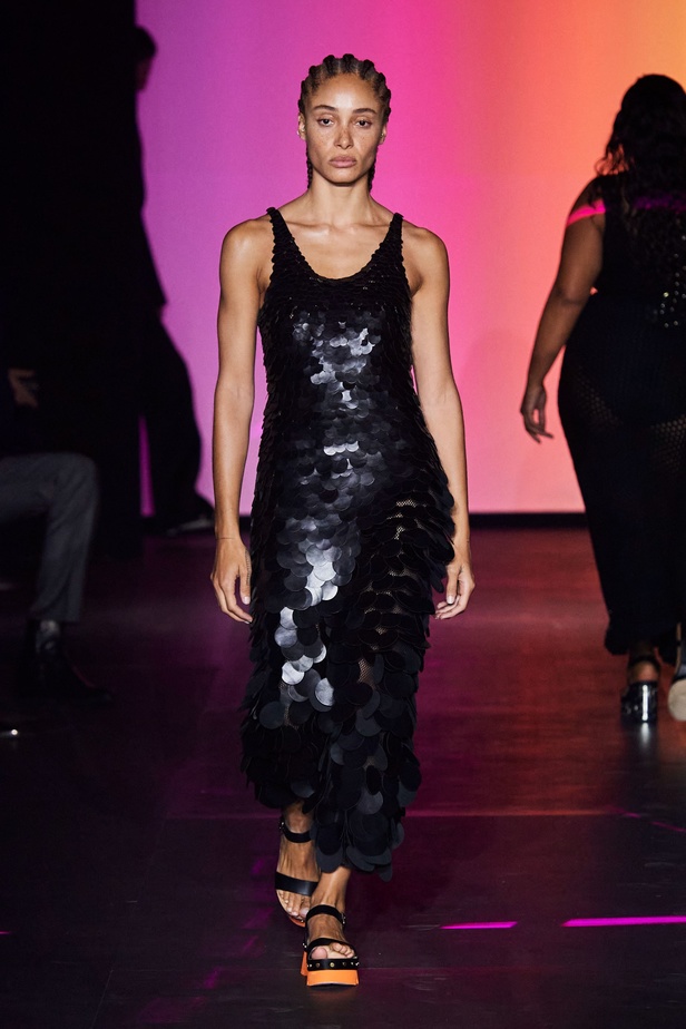 فكرة الاندماج تلهم Gabriela Hearst لمجموعة Chloe ربيع وصيف 2023