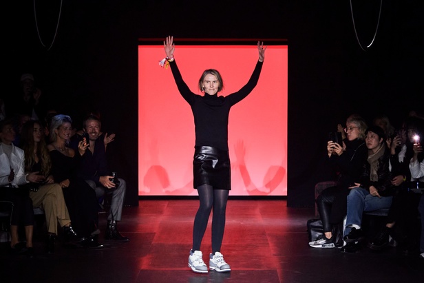 فكرة الاندماج تلهم Gabriela Hearst لمجموعة Chloe ربيع وصيف 2023