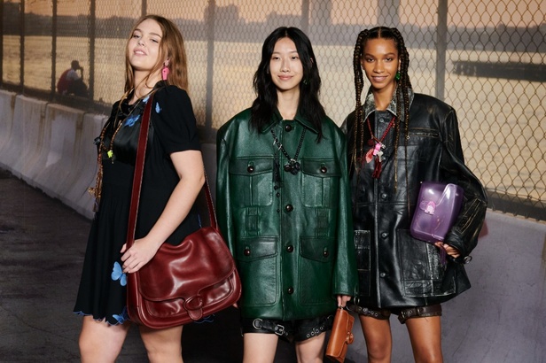 مجموعة Coach لربيع 2023... عندما تجتمع الفخامة بالتراث والثقافة الخالدة