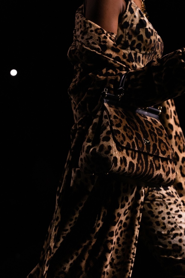 Dolce & Gabbana تكشف عن مجموعة Ciao Kim: السحر الإيطالي مع لمسة كيم كارداشيان