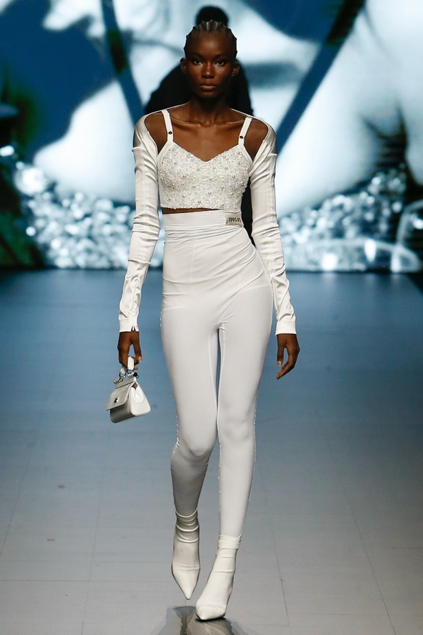 Dolce & Gabbana تكشف عن مجموعة Ciao Kim: السحر الإيطالي مع لمسة كيم كارداشيان