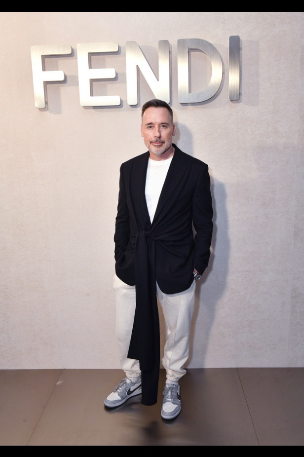 دار "فندي" تحتفل بحقيبة باغيت بجموعة كبسولية ساحرة في نيويورك