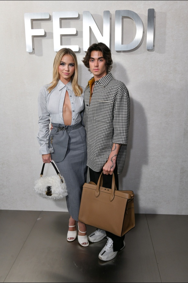 دار "فندي" تحتفل بحقيبة باغيت بجموعة كبسولية ساحرة في نيويورك