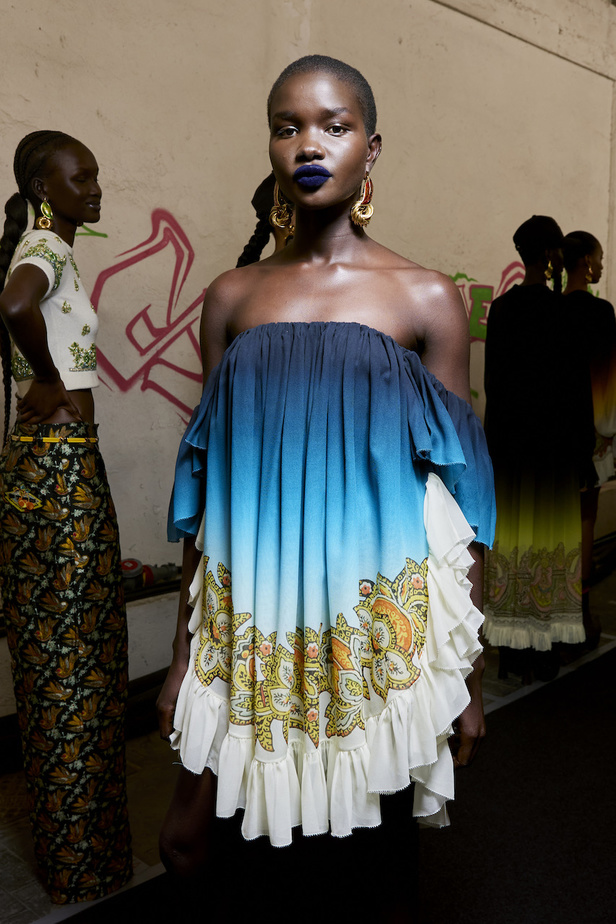 مجموعة Etro لموسم ربيع وصيف 2023