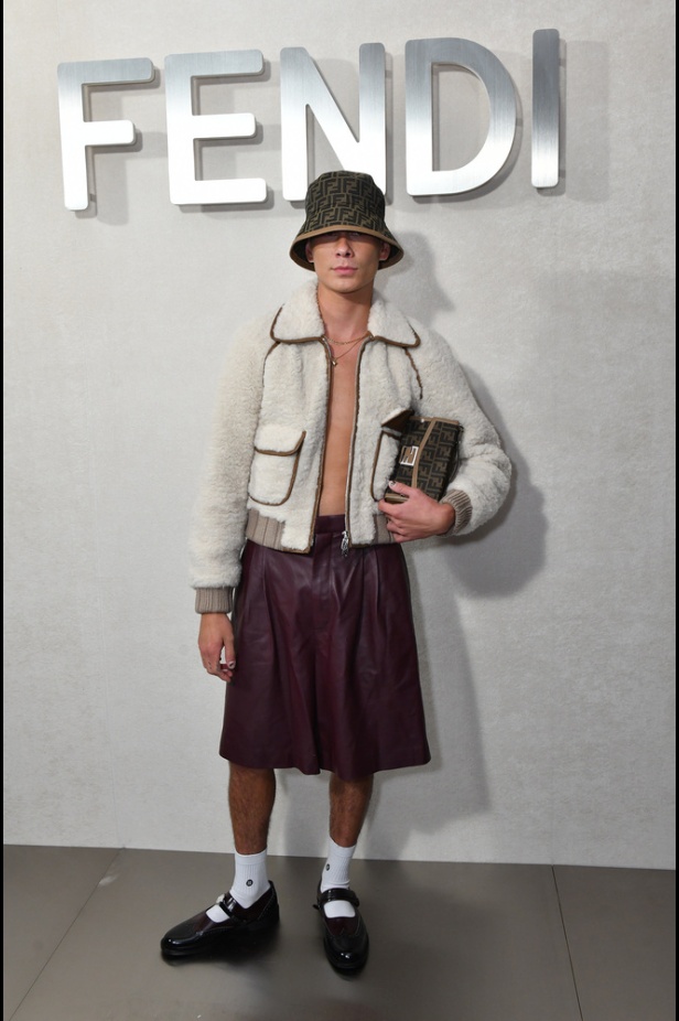 دار "فندي" تحتفل بحقيبة باغيت بجموعة كبسولية ساحرة في نيويورك