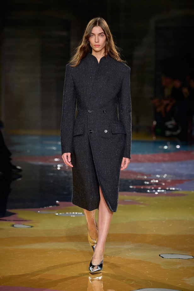 مجموعة Bottega Veneta لربيع وصيف 2023: تصاميم تجمع بين الأناقة والعملية