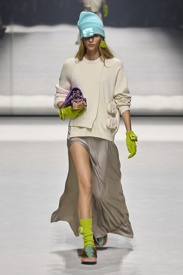 دار "فندي" تحتفل بحقيبة باغيت بجموعة كبسولية ساحرة في نيويورك