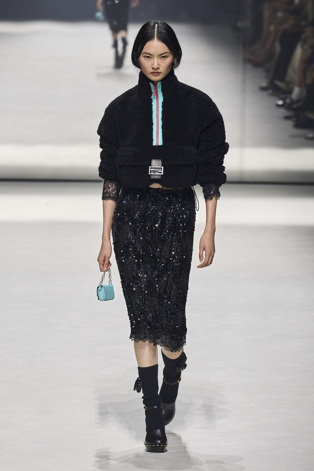 دار "فندي" تحتفل بحقيبة باغيت بجموعة كبسولية ساحرة في نيويورك