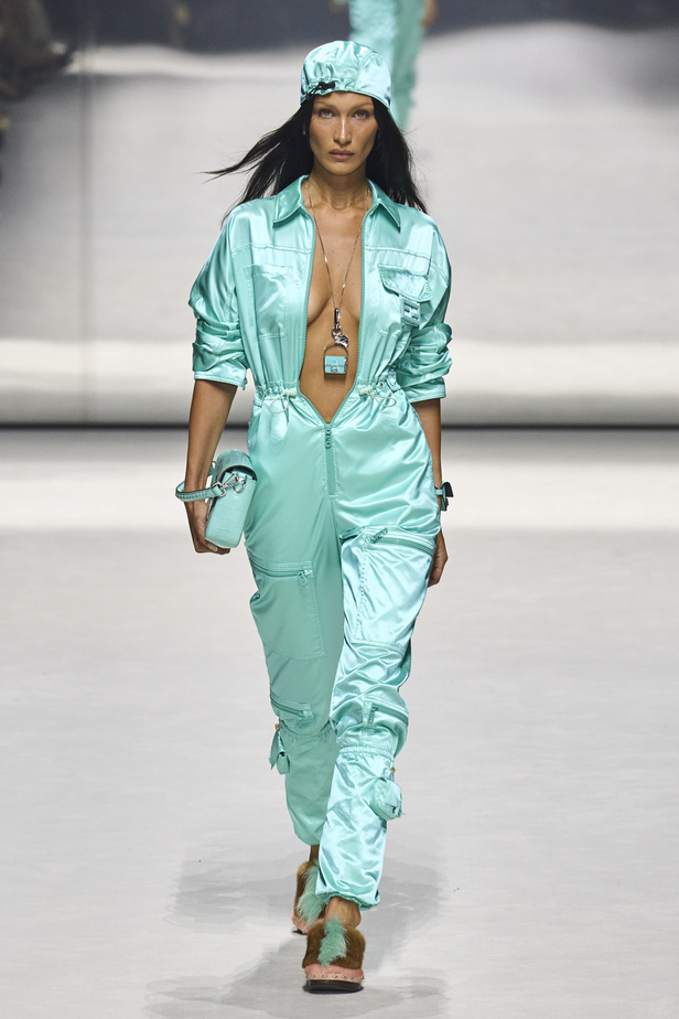 دار "فندي" تحتفل بحقيبة باغيت بجموعة كبسولية ساحرة في نيويورك