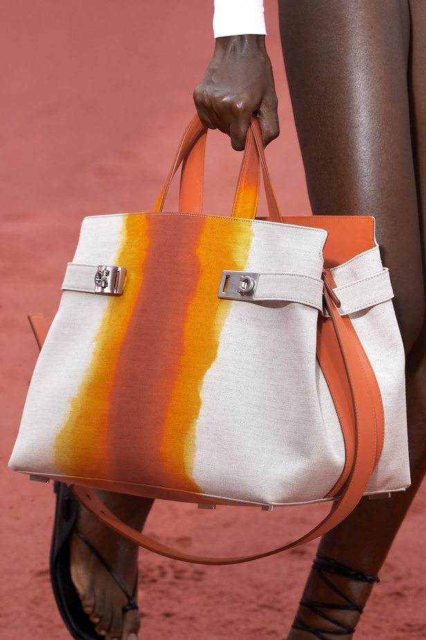 مجموعة فيراغامو لموسم ربيع وصيف 2023