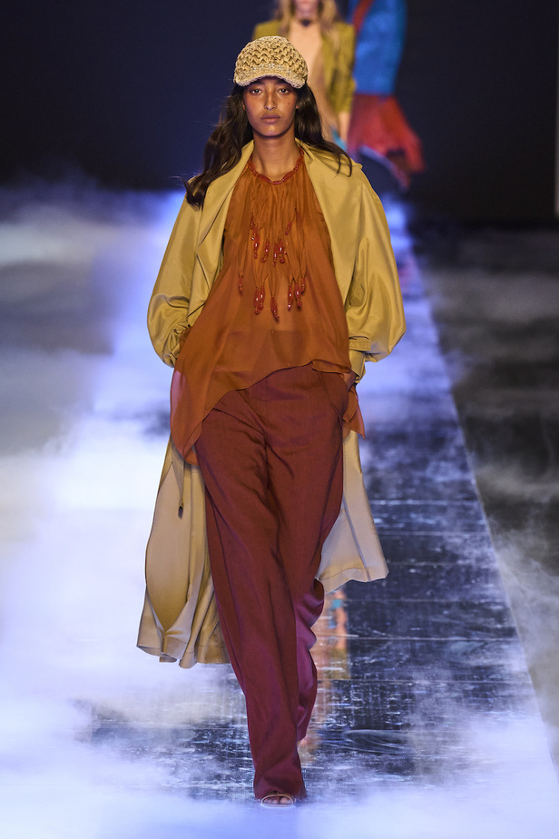 من مجموعة ألبيرتا فيريتي لموسم ربيع وصيف 2023